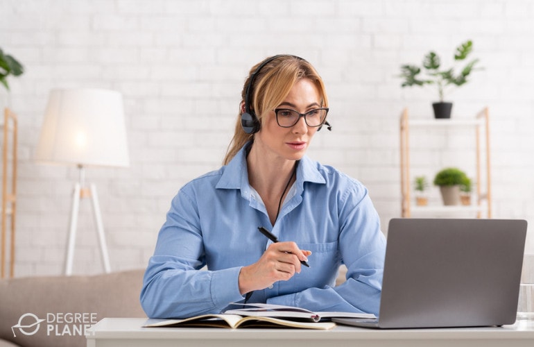Top PsyD Programs in Canada: Your Guide to Earning a Doctorate